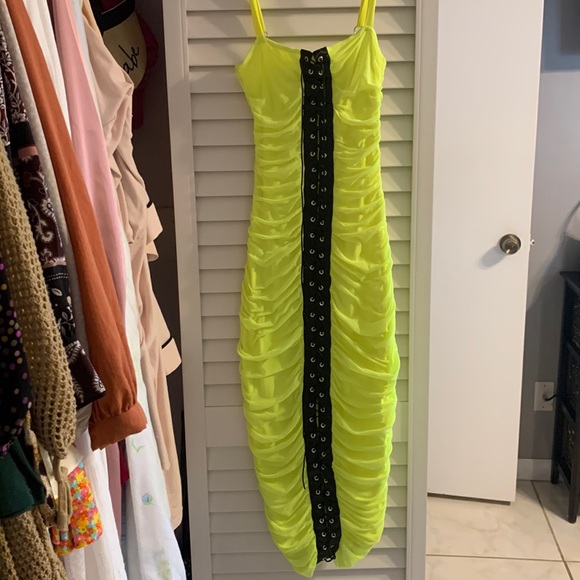 Fashion Nova Dresses & Skirts - Fashion Nova dress